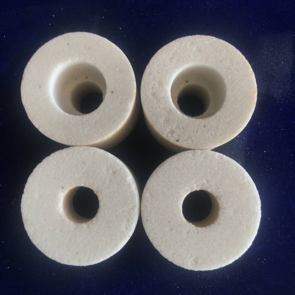 白刚玉砂轮代号(wa):白刚玉适宜磨削淬火钢,高碳钢,高速钢以及磨削