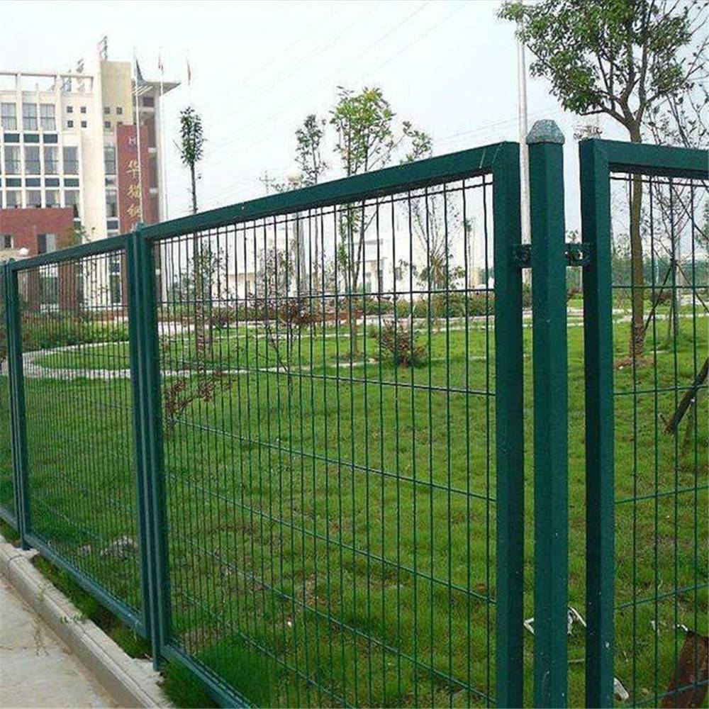 围网篮球场不锈钢围网体育运动场围网铁路刀片刺防护