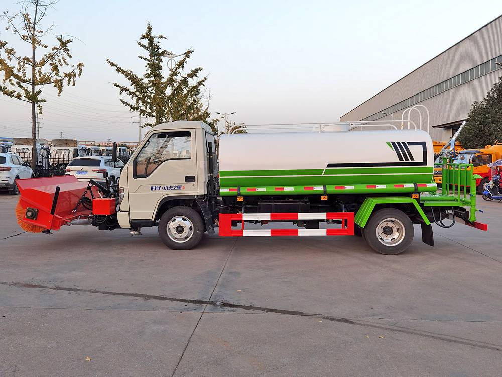 九江打药洒水车 东风5方打药洒水车厂家精准价格