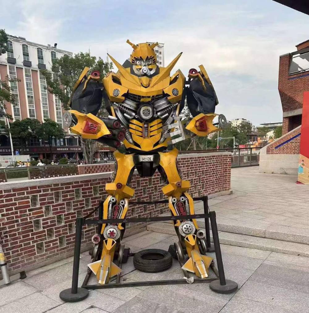 大型铁艺变形金刚模型租赁变形金刚商场户外摆件
