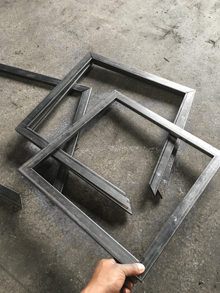 不锈钢镀锌方管角铁框架货架一次成型切45度冲90直角模液压冲角机