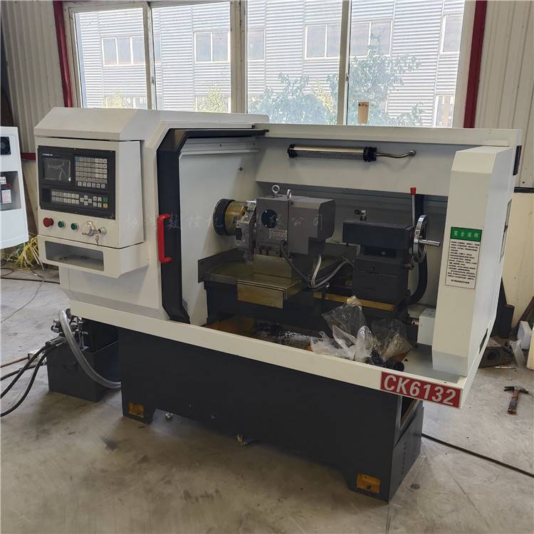 ck6132数控车床6132硬轨cnc车床