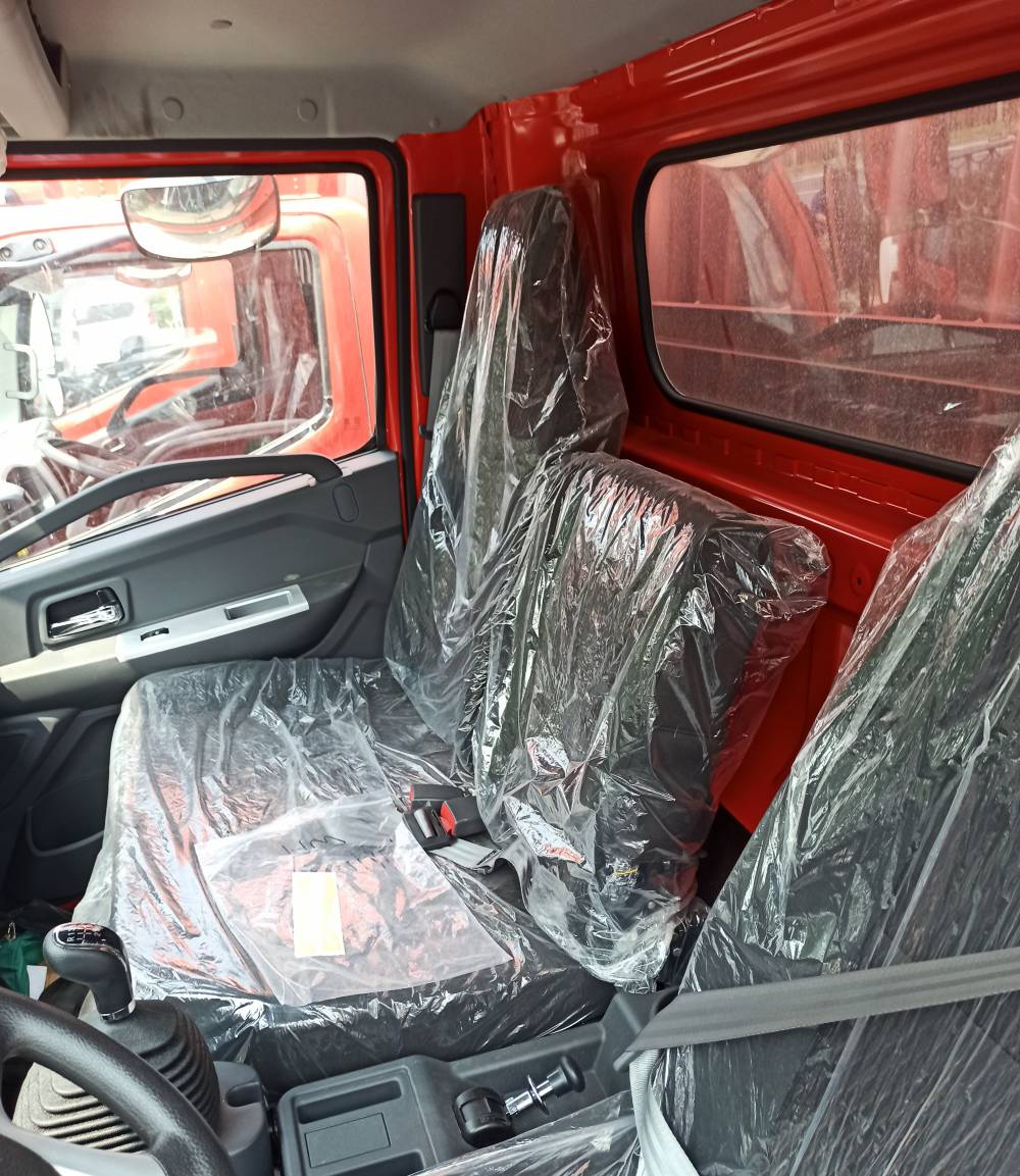 4米2轻卡高栏东风多利卡d6锐能版报价配置图片对比