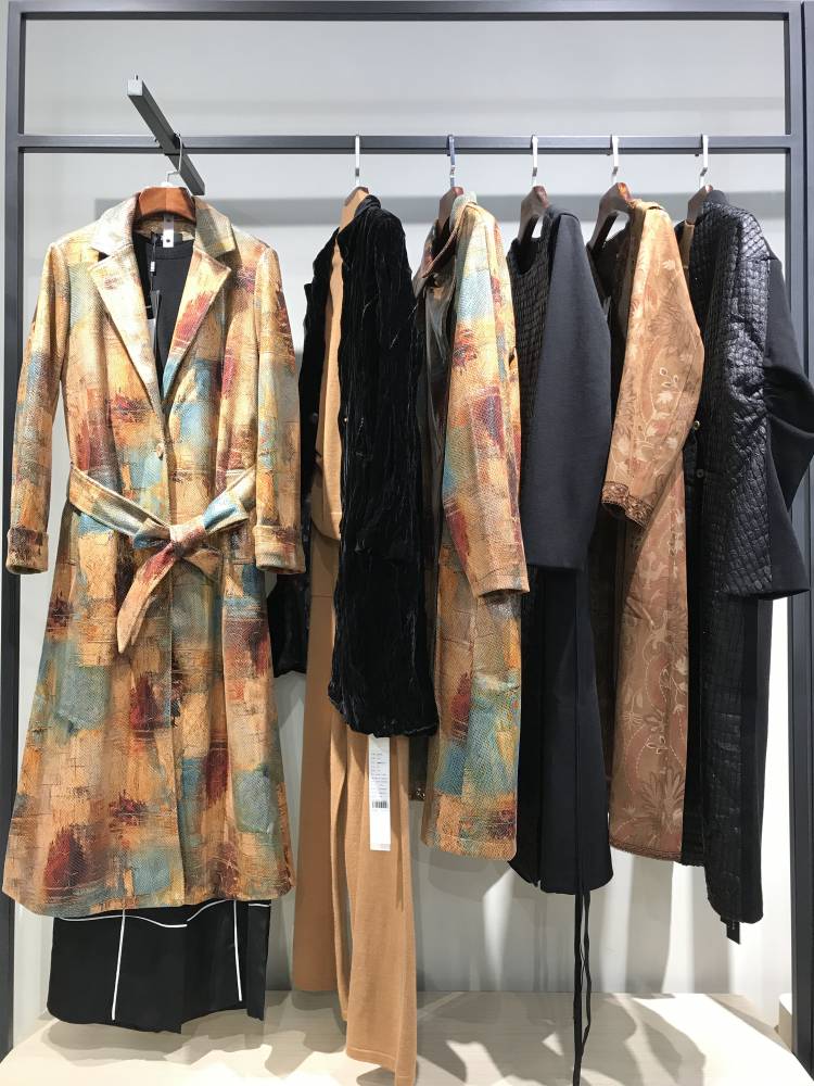 香港折扣女装幽篁品牌库存女装女装尾货批发走份