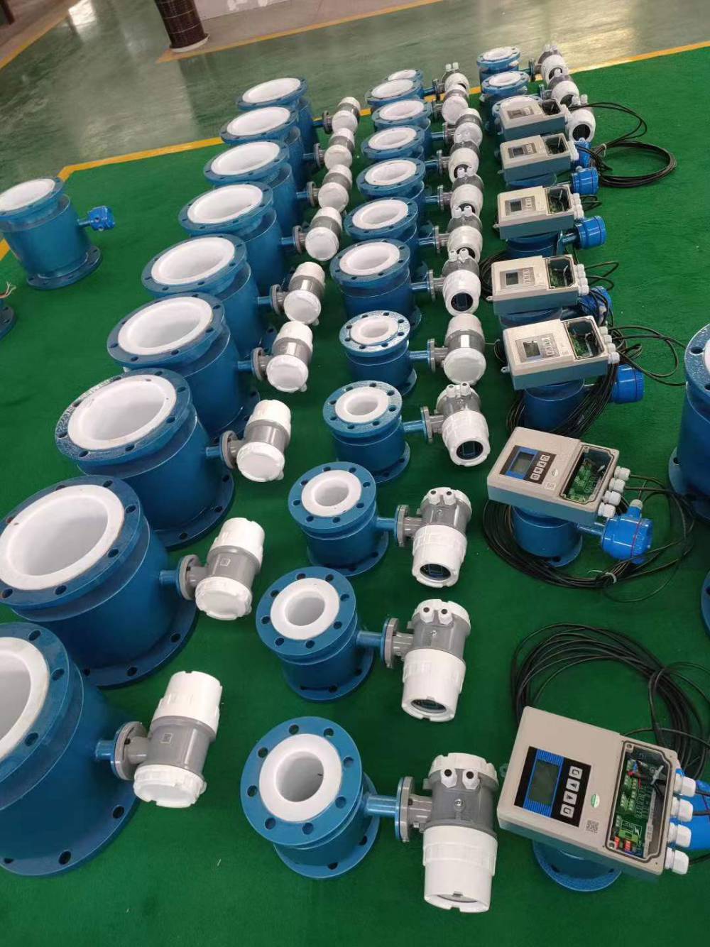 一体管道焊接式电磁流量计污水消防水工业水流量计防腐型电磁流量计