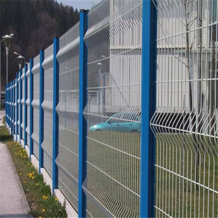 公路护栏网价格 加工定做 围栏网 万泰