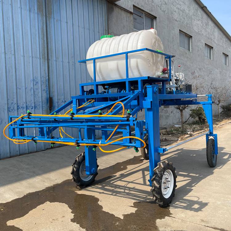 18马力玉米小麦打药机离地面13米四轮喷药机喷杆可折叠12米宽幅