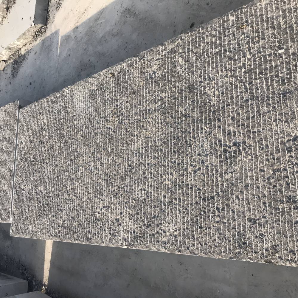 厂家供应凿毛面青石板2021新价格