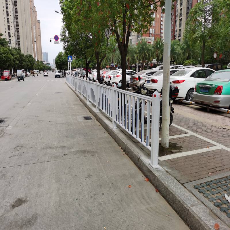 南平邵武市政锌钢围栏道路绿色护栏花箱式道路护栏