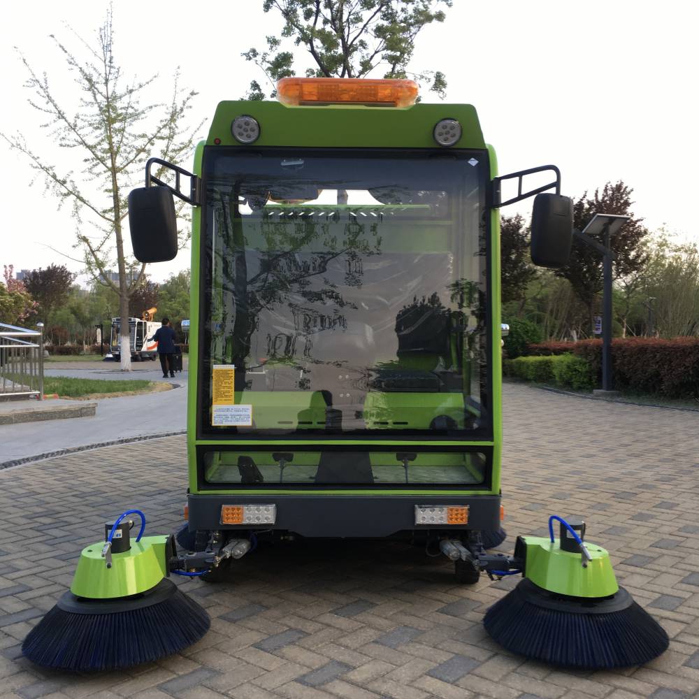 工业物业电动扫地车吸尘洒水电动扫地机产品