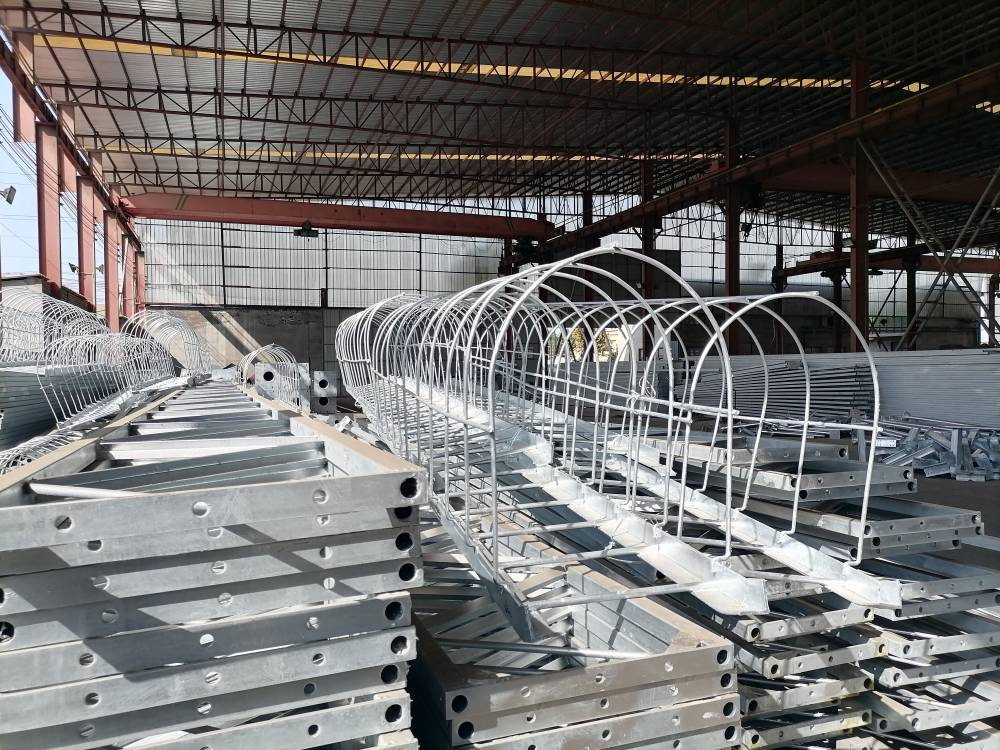 盘锦桥梁吊围栏施工方案 高铁吊篮槽