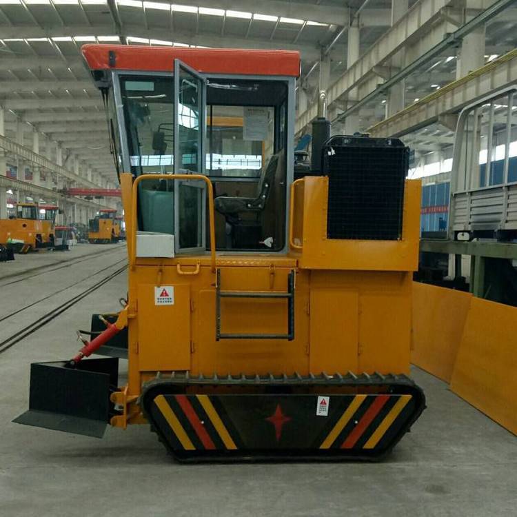 履带式翻堆机有机肥发酵翻抛机轮式生物肥料翻抛机厂家