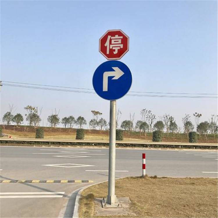 交通标志牌乡村指示牌立杆高速路标志牌标志杆f型悬臂标志牌杆质量