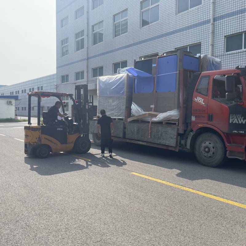 热水设备厂家 太阳能热水工程'