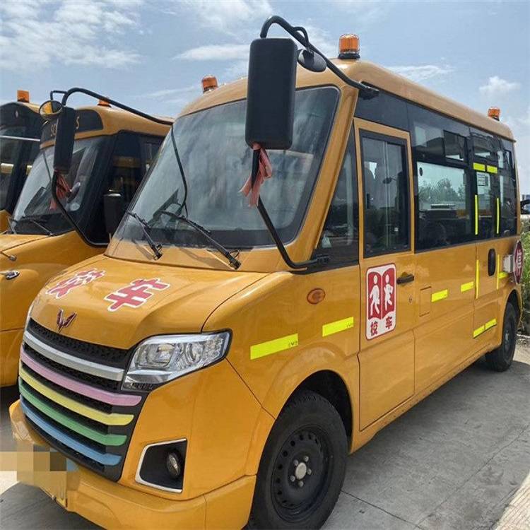 32座小学生校车幼儿园校车中小学生校车幼儿园校车