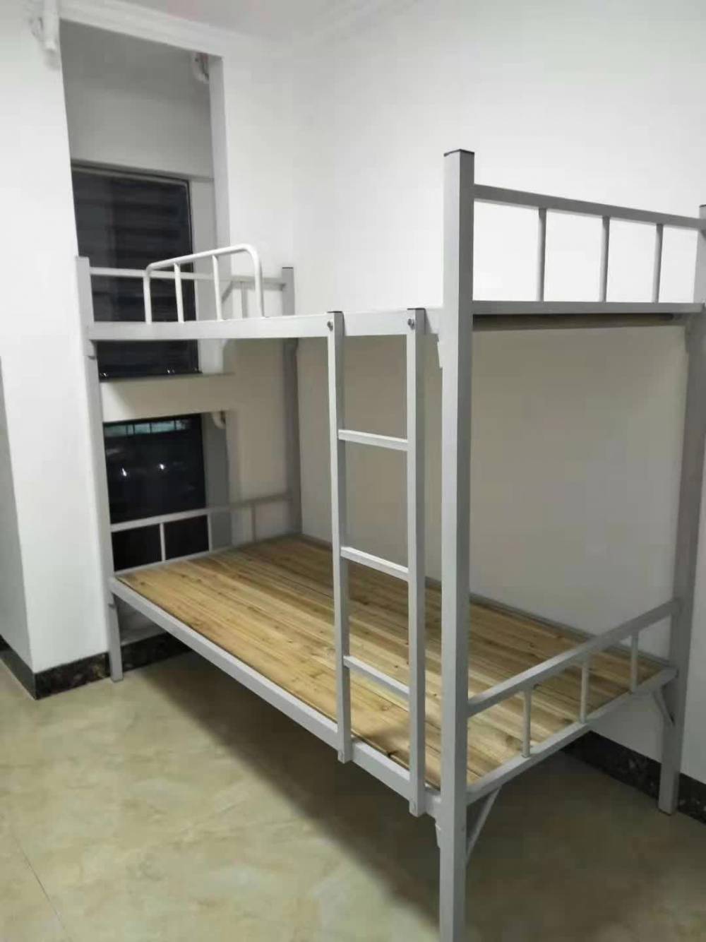 防城港港口上下铺铁架床SF员工宿舍高低床款式多多