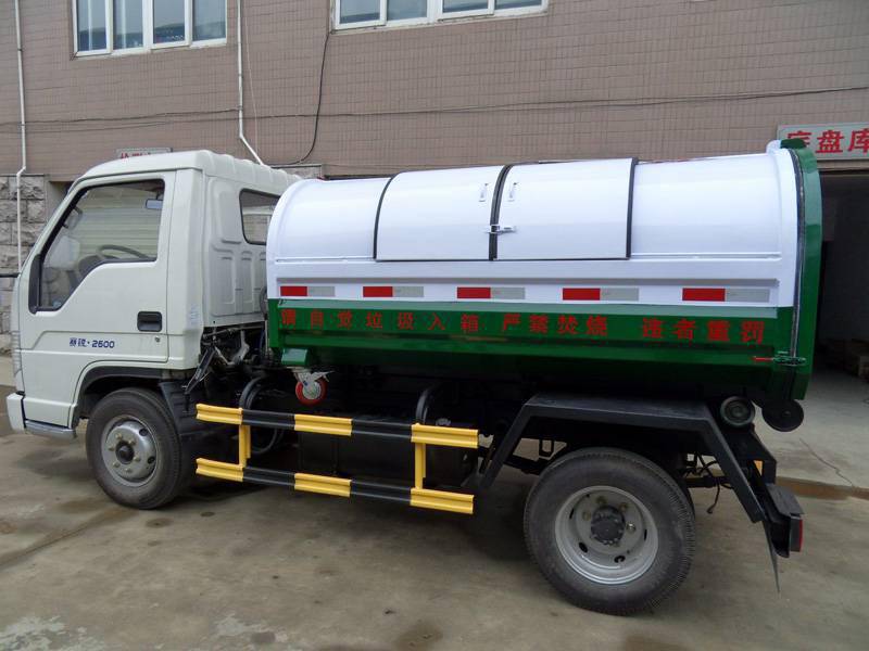 拉臂垃圾车