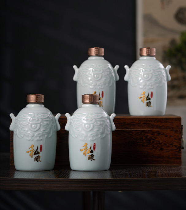 青釉双耳装一斤瓷器小酒瓶定做贴花工艺陶瓷坛3斤5斤