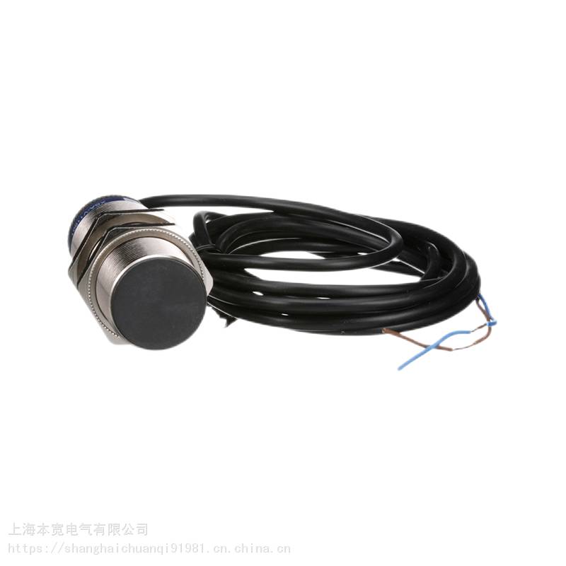 施耐德XS4P30AB110电感式基本型接近传感器M30|圆柱形|塑料|15mm