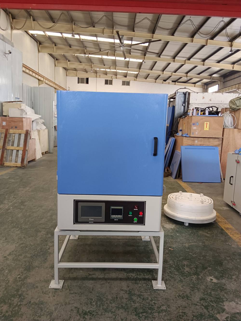 为了保障箱式电阻炉的热频率可采取这些措施