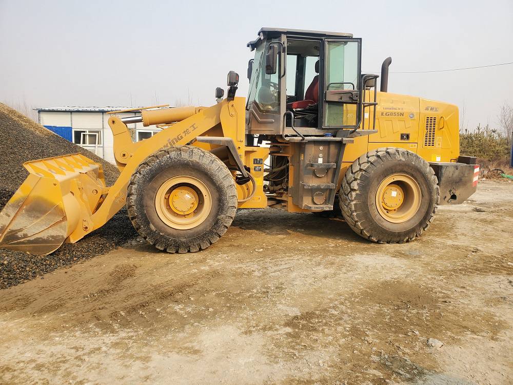 出售本地二手高效率装载机料场用龙工855n前卸式铲车