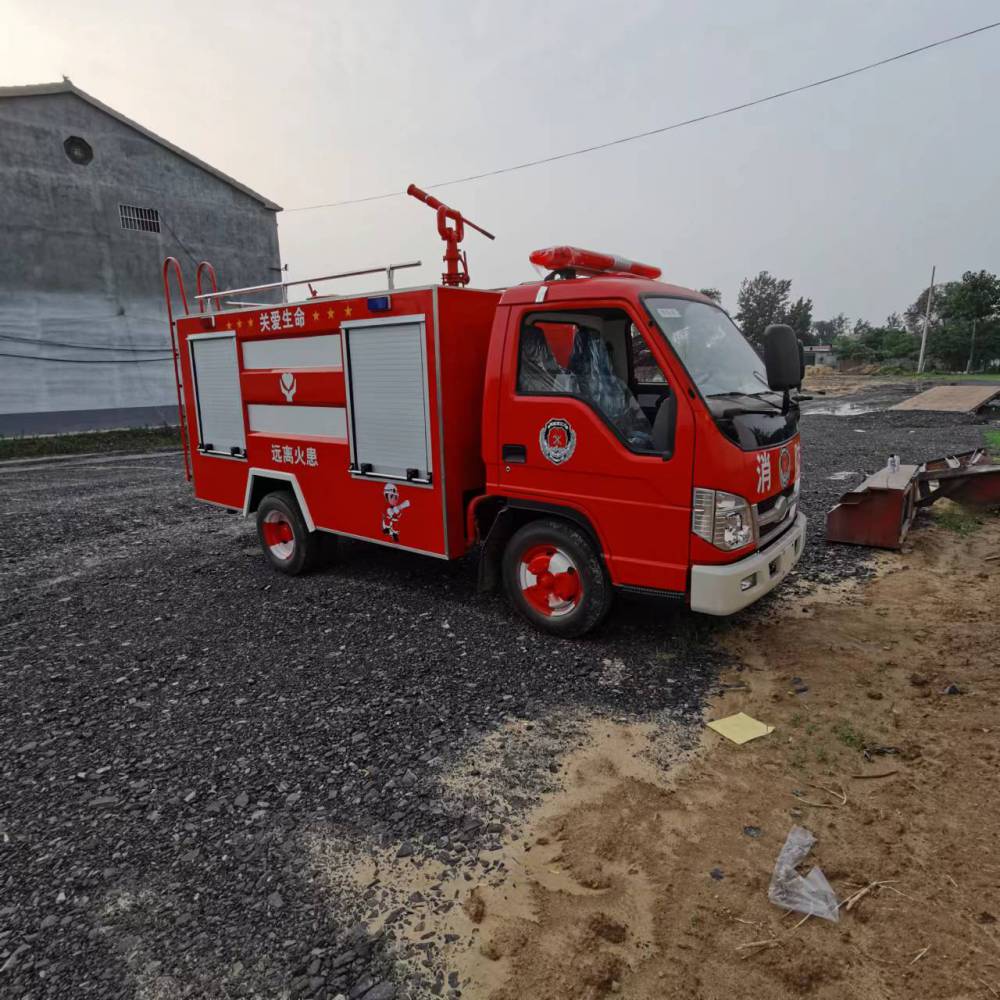 浙江丽水庆元小区街道小型水罐巡逻车厂区5立方应急救援消防车