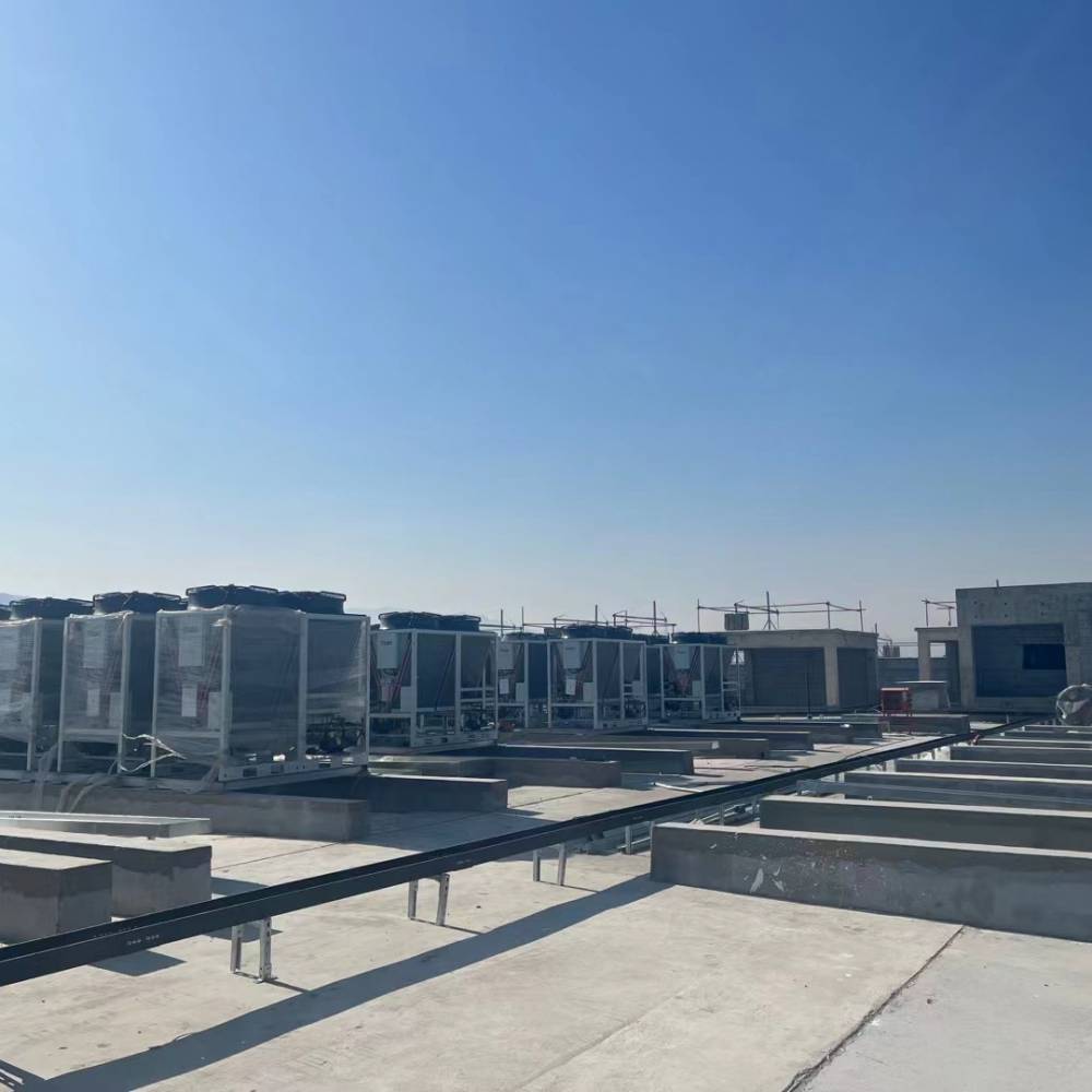 9000平米冷风中央空调安装