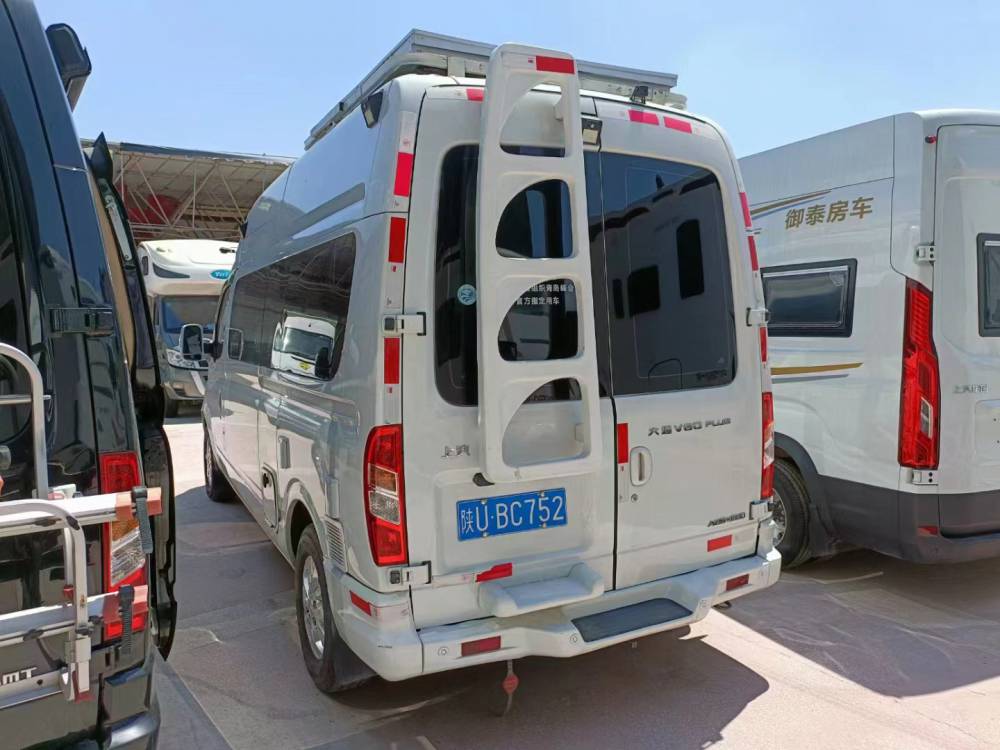 陕西旅居房车19年11月大通v80b型二手房车出售国六排放个人一手