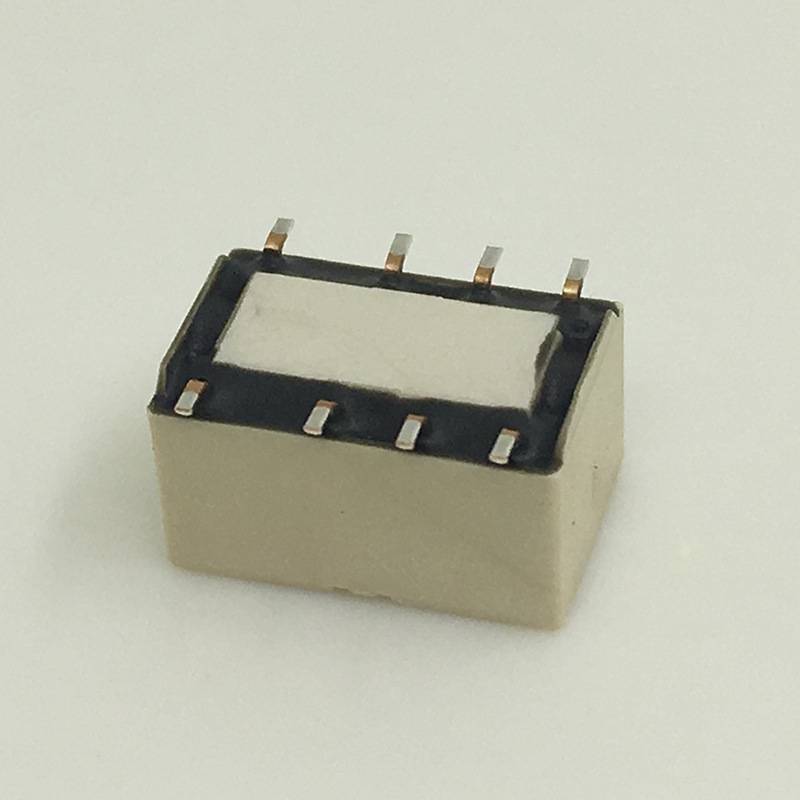 信号继电器hfd445shfd45shfd412s两开两闭8脚2a贴片宏发继电器