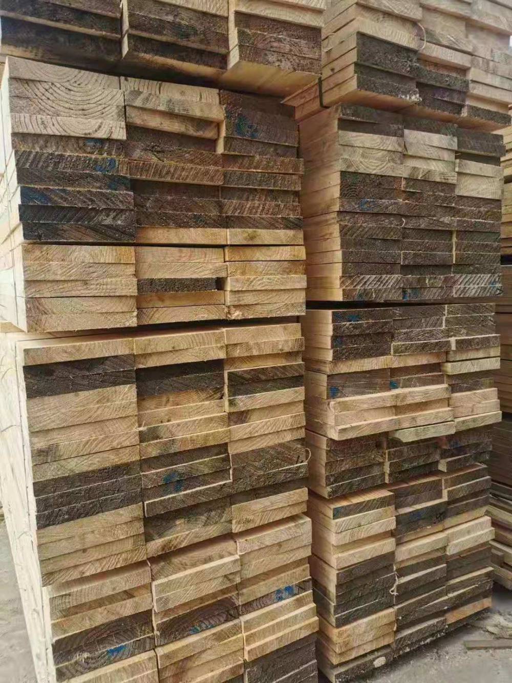 无锡3米57木方工程木方口料正负零施工建筑木方条图片