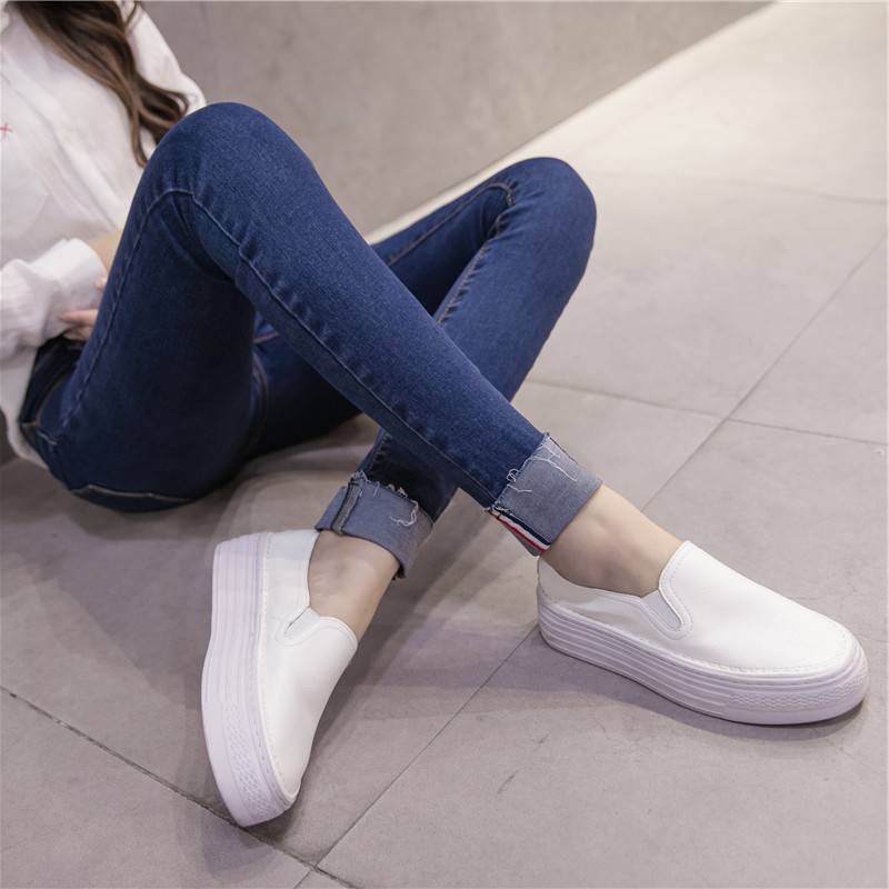 怎么找批发衣服的厂家新款长裤个性五角星小脚裤时尚尾单牛仔裤地摊服装批发哪里好