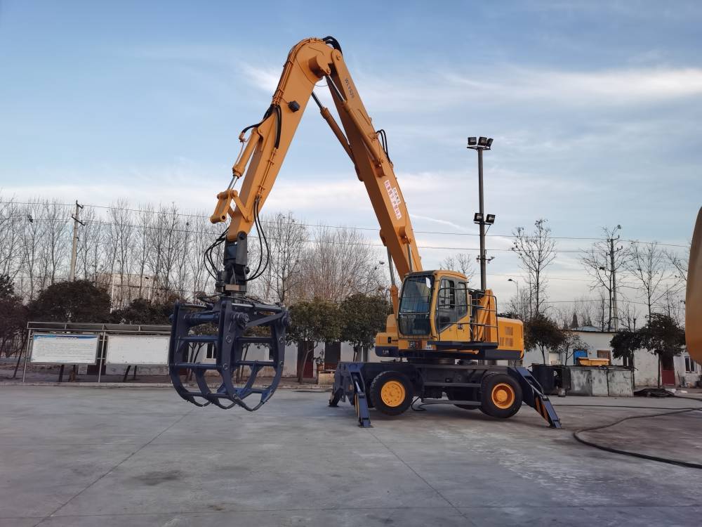 八达重工科技25吨轮式双动力抓料机