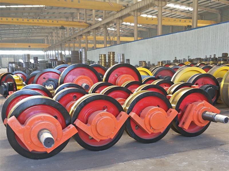 供应桥式双梁起重机大车运行轨道铸钢主动轮700200mm