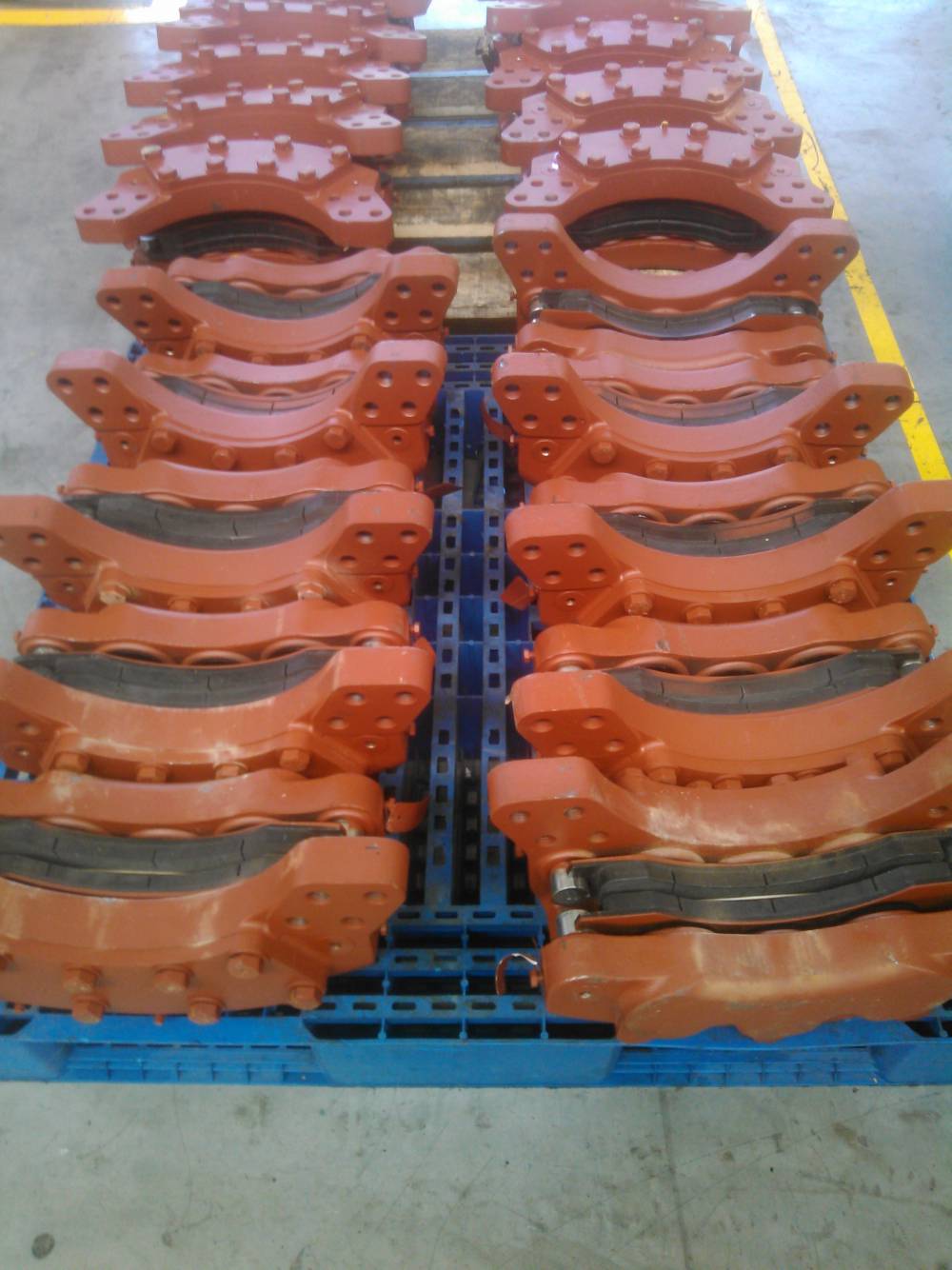 美国福特桥壳中断车桥重汽主减速器壳差速器总成特雷克斯差速器壳体