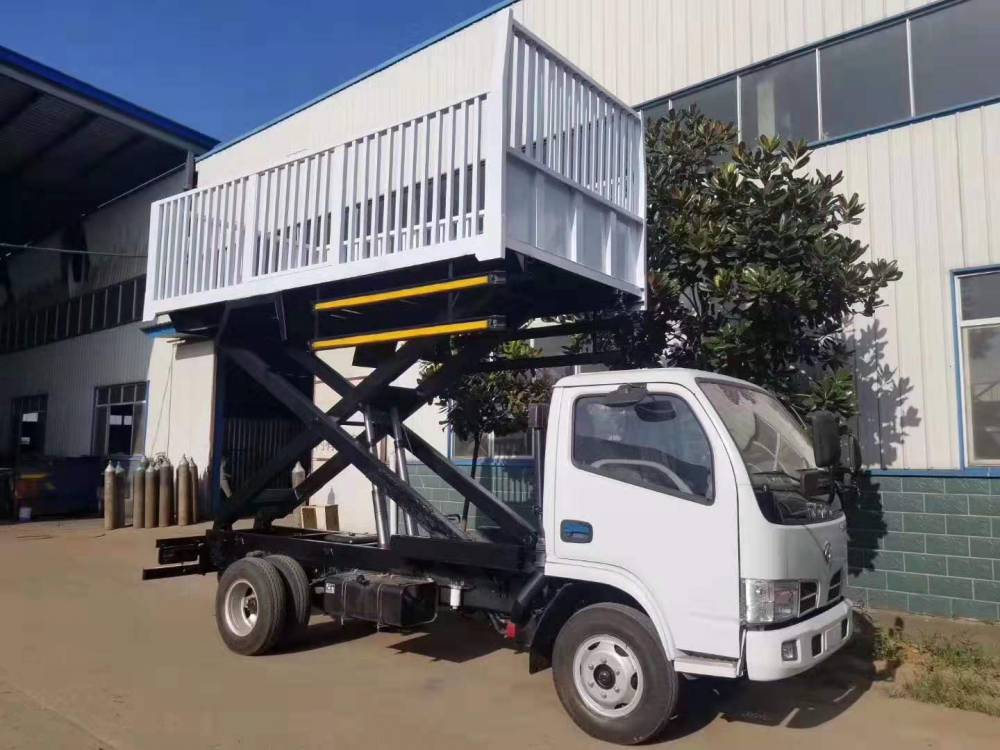 自制升降装猪车自动升降装猪车多少钱那里有装猪升降车的