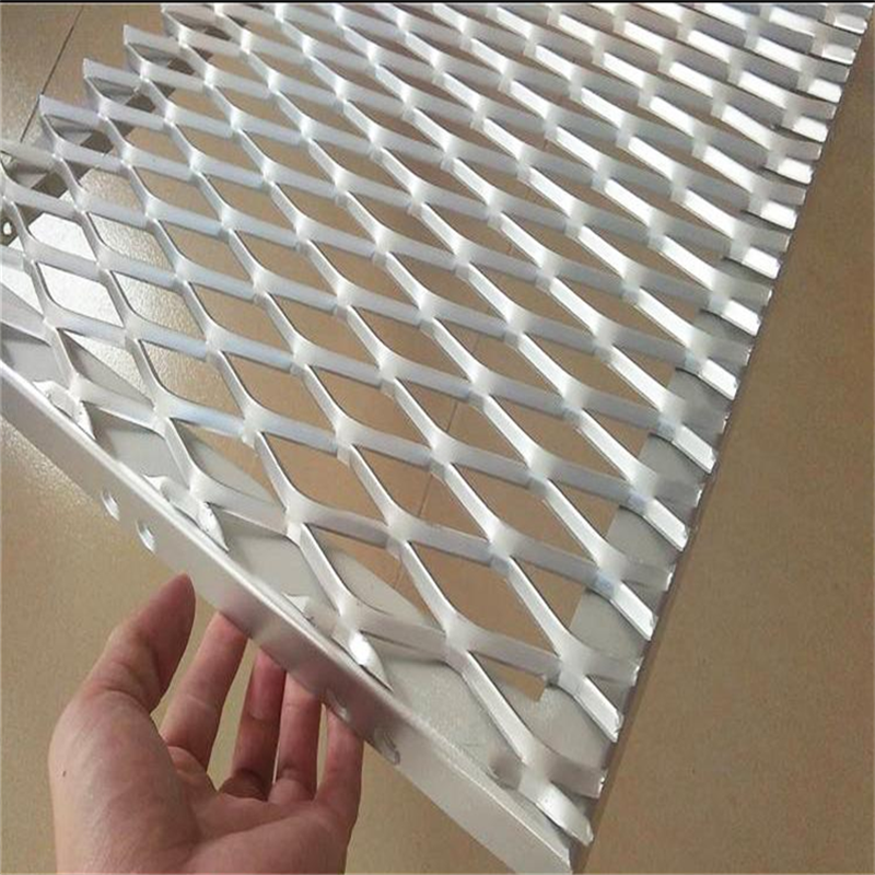 巨强菱形钢板网坚固久用铝板吊顶装饰网不锈钢防护拉伸网