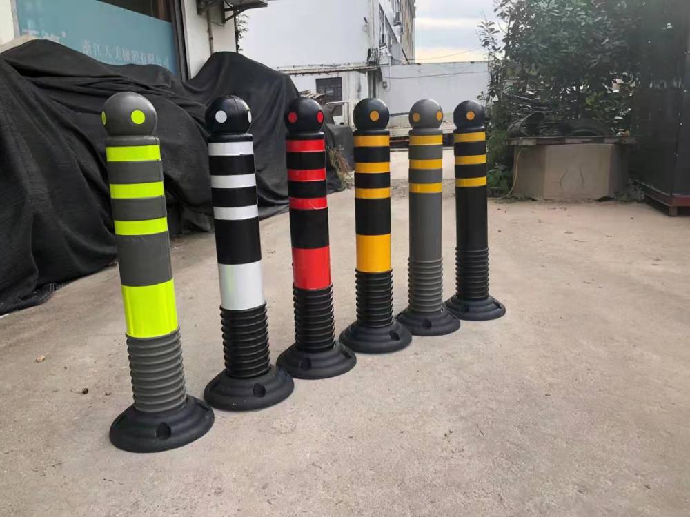 橡胶警示柱防撞弹力柱护栏隔离栏反光立柱预埋防撞橡胶隔离带