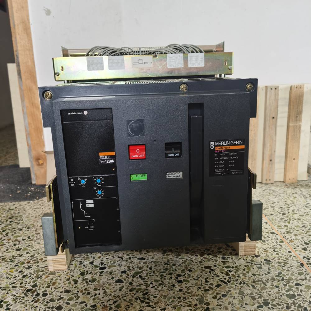 merlingerin梅兰日兰框架断路器m06h1m08h1m10h1m12h1m16h1