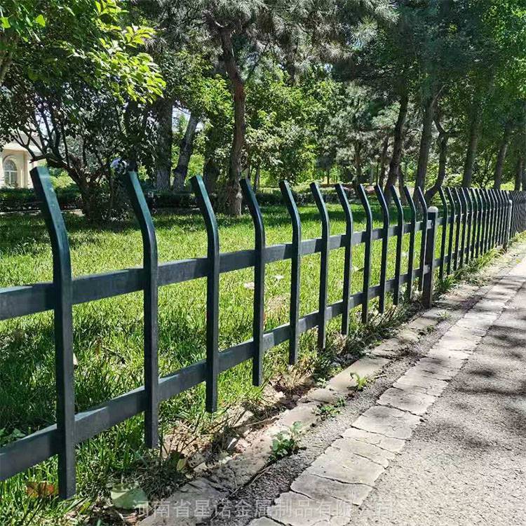 锌钢草坪护栏 马路绿化带锌钢草评护栏 庭院公园防护栅栏