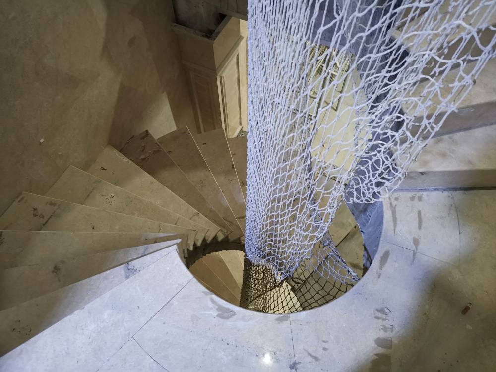 滨州定制屏风隔断图片别墅铜楼梯雕花护栏楼梯铜板精雕扶手铜栏杆来图设计