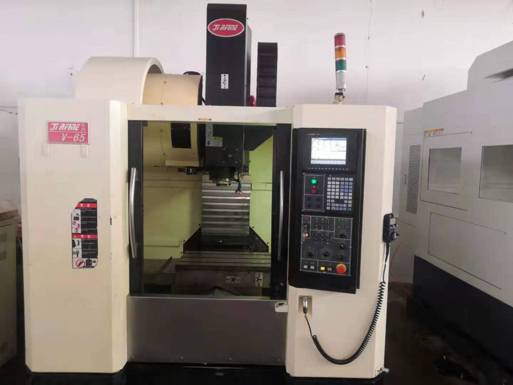 加工中心cnc硬轨机台群650精雕机价格t5钻攻机价格深圳二手数控机床