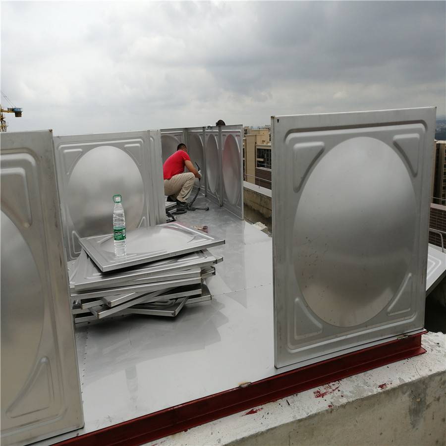 深圳不锈钢成品水箱商家提供异型水箱定制