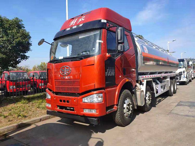 解放j6前四后八油罐车25吨铝合金油罐车25铝合金运油车