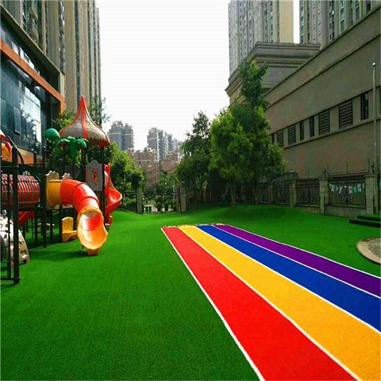亿傲泰体育人造草坪定制幼儿园运动场阳台绿化沙金休闲草坪