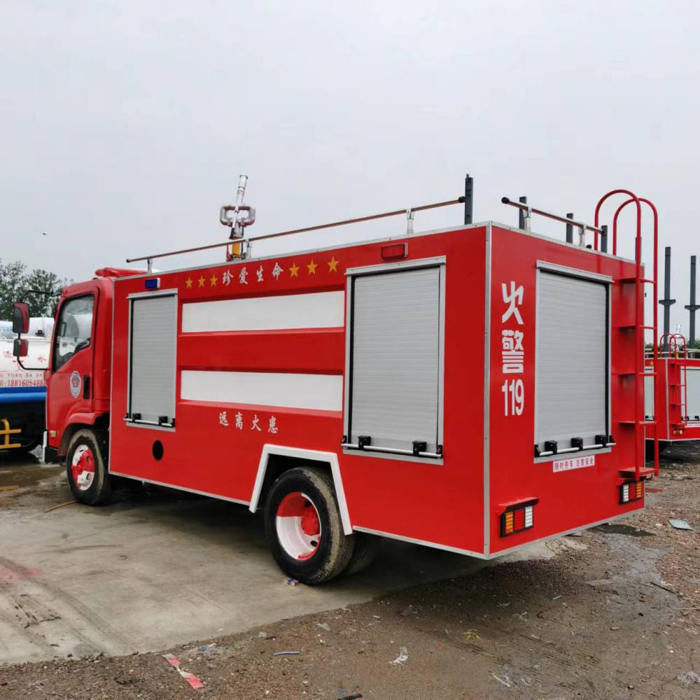 浙江丽水庆元小区街道小型水罐巡逻车厂区5立方应急救援消防车