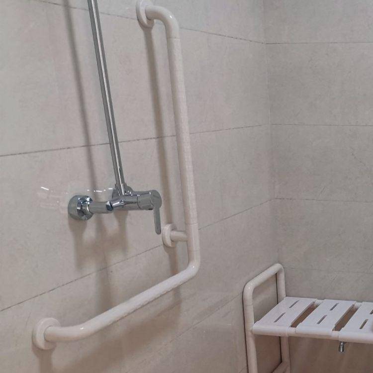 生产供应卫浴扶手淋浴l型扶手老年人卫生间扶手无障碍扶手