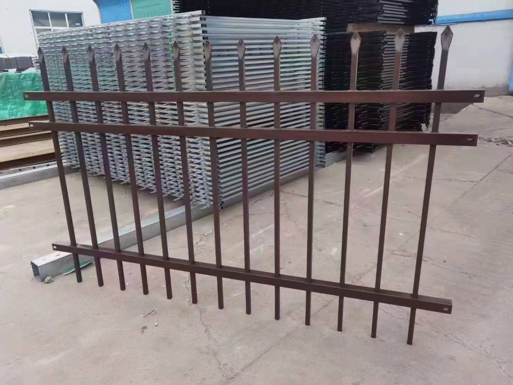 旭亮单折弯双折弯防爬防盗栅栏定制锌钢护栏