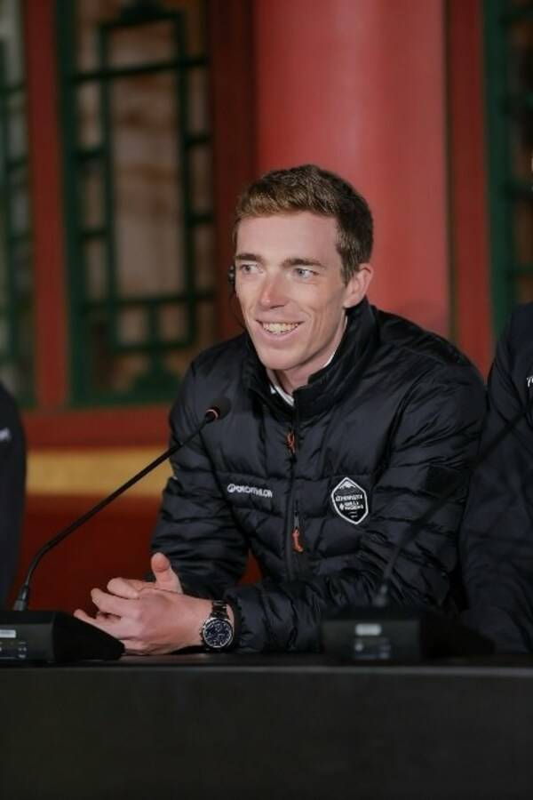 ***车手代表Stan Dewulf先生在会上分享 ***车手代表Stan Dewulf先生在会上分享