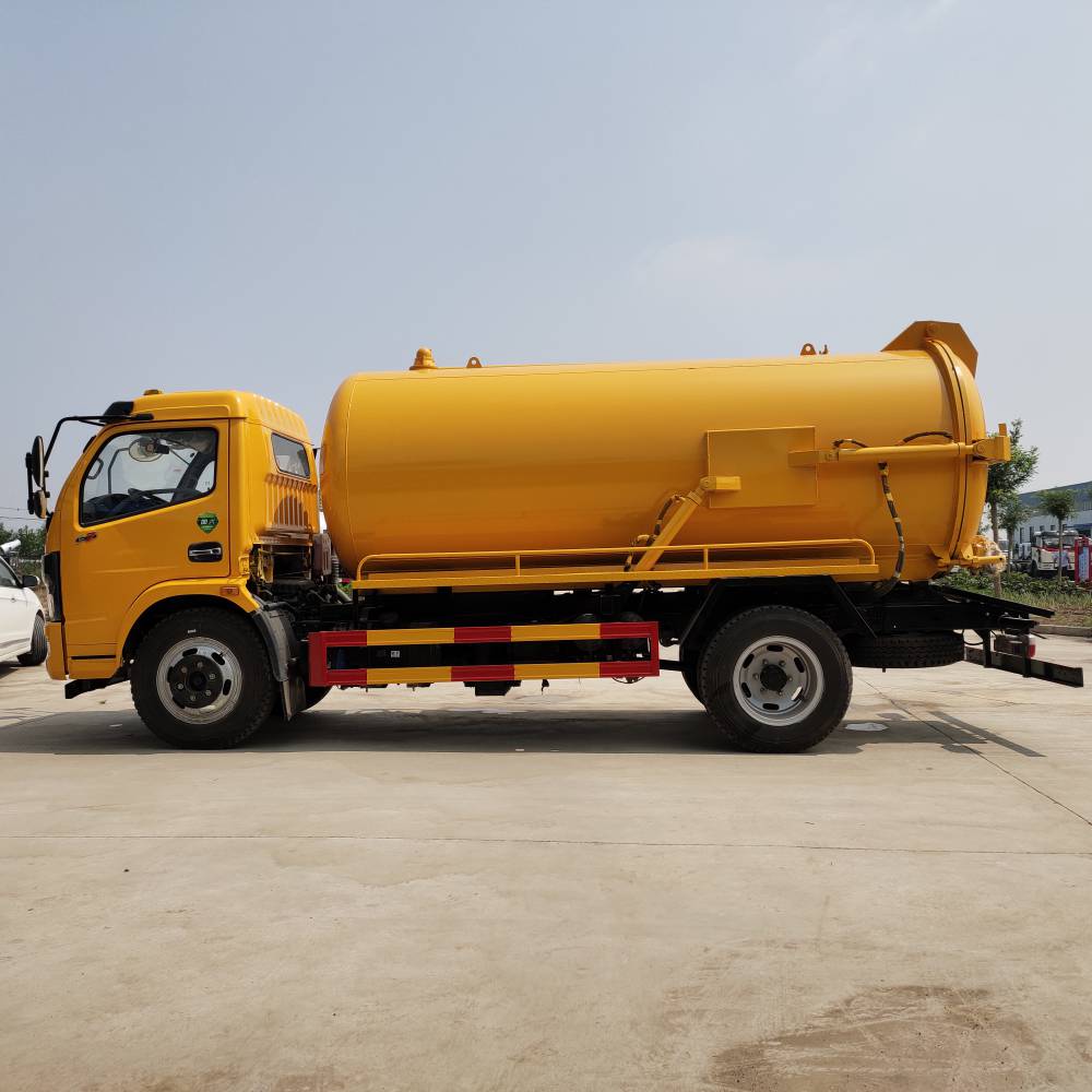 真空吸粪车厕所改造吸粪车抽泥浆车
