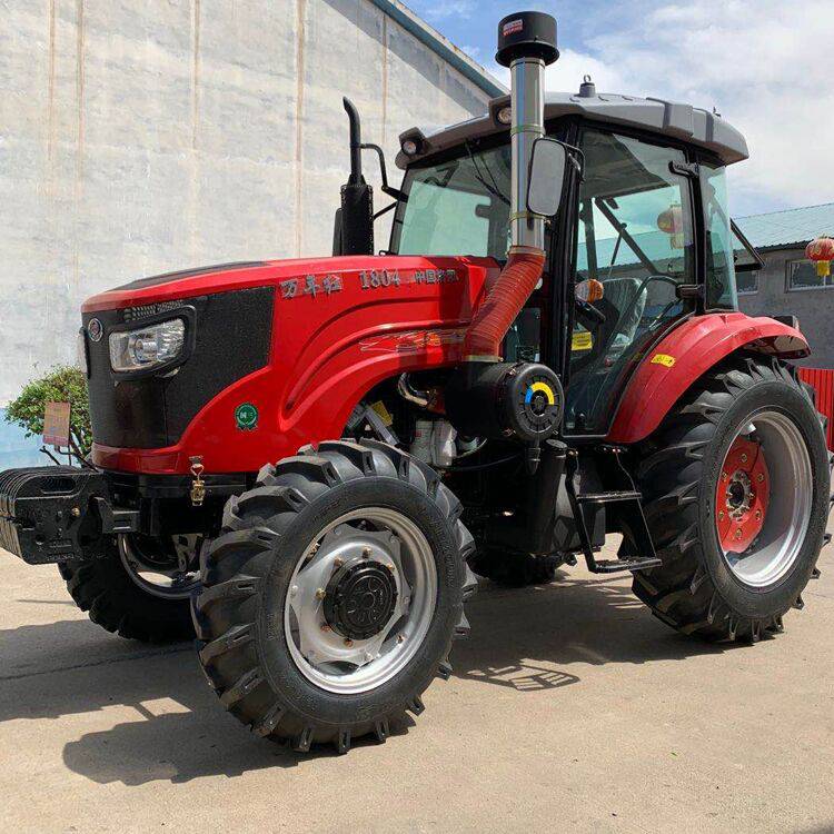 万年红16041804拖拉机大油箱省时省力高配豪华驾驶室旋耕机